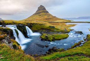 Kirkjufell Mountain & Kirkjufellsfoss Waterfall - Northwestern Iceland