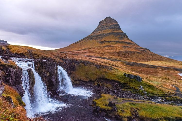 Kirkjufell Mountain & Kirkjufellsfoss Waterfall